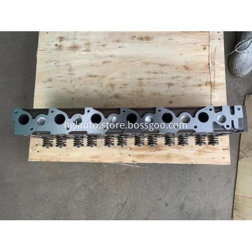 KUBOTA CYLINDER HEAD S2600 S2800